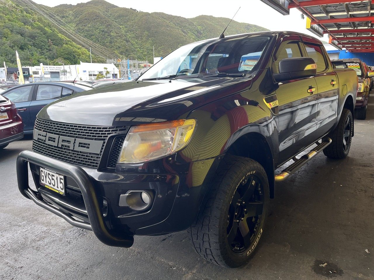 Vehicle image 3