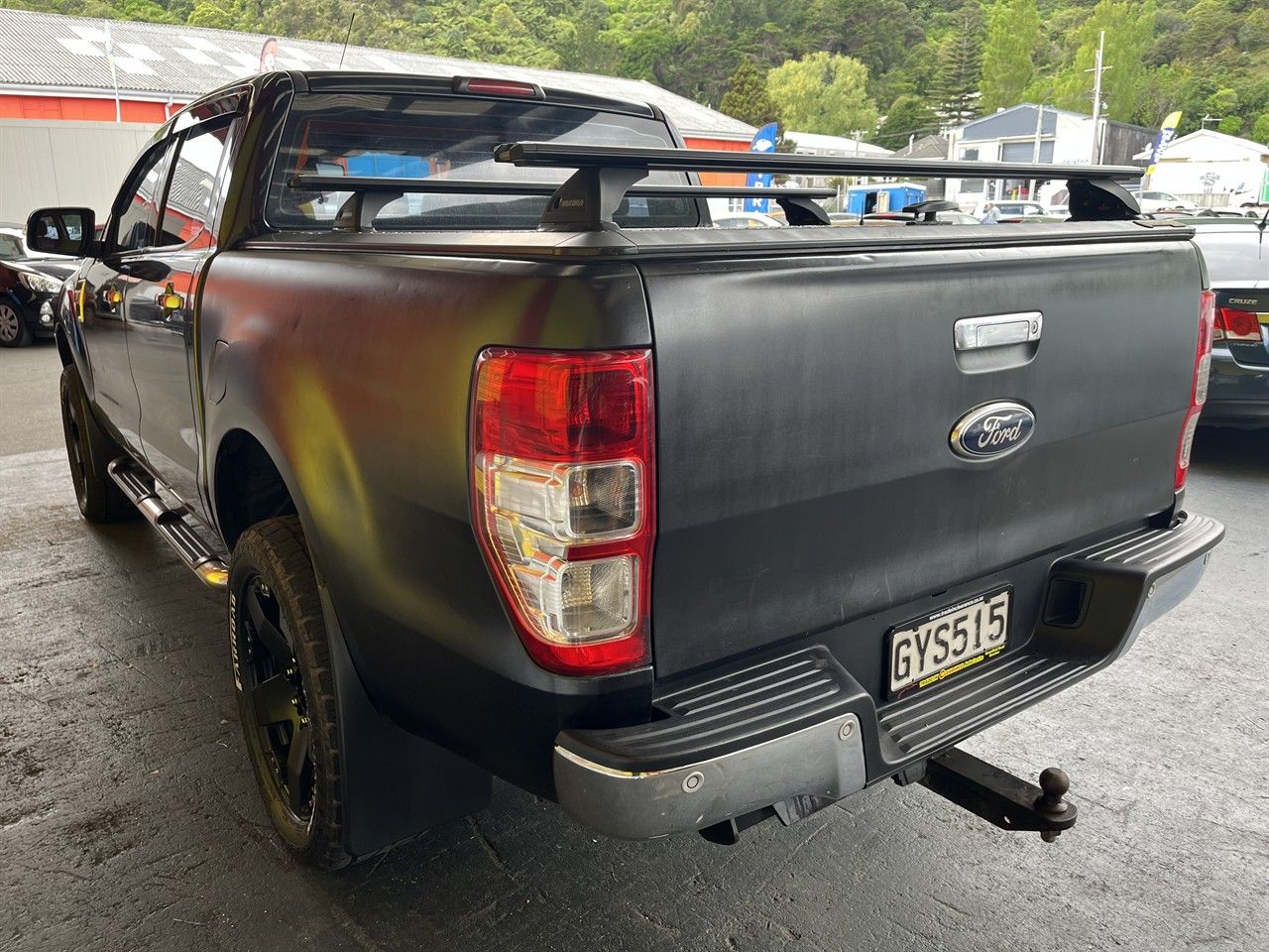 Vehicle image 4