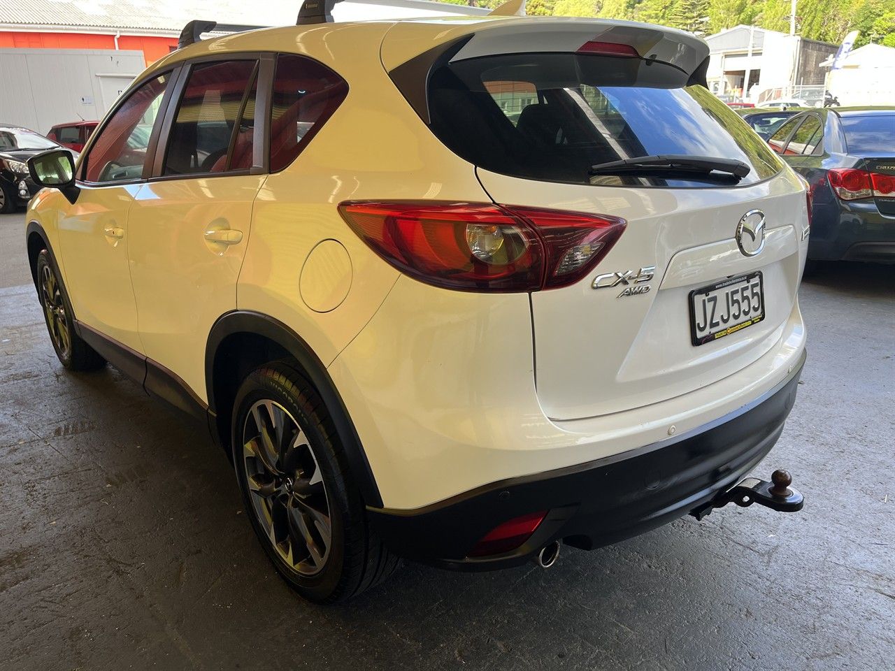 Vehicle image 4