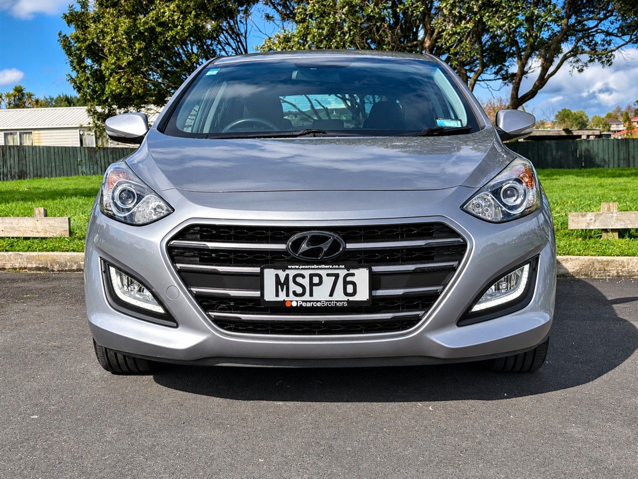 Vehicle image 5