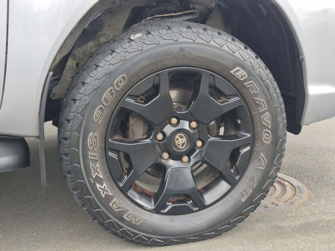 Vehicle image 5