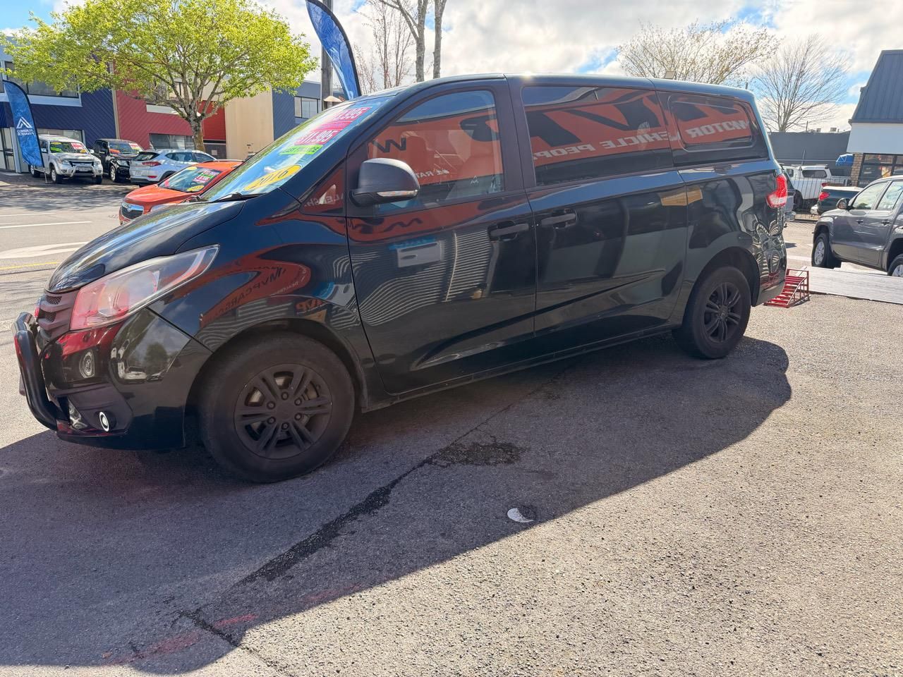 Vehicle image 5