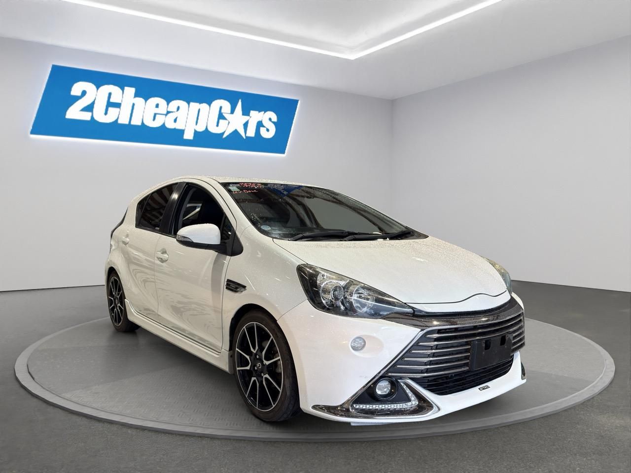 Vehicle image 3