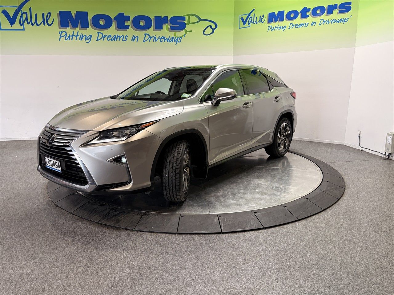 Vehicle image 3