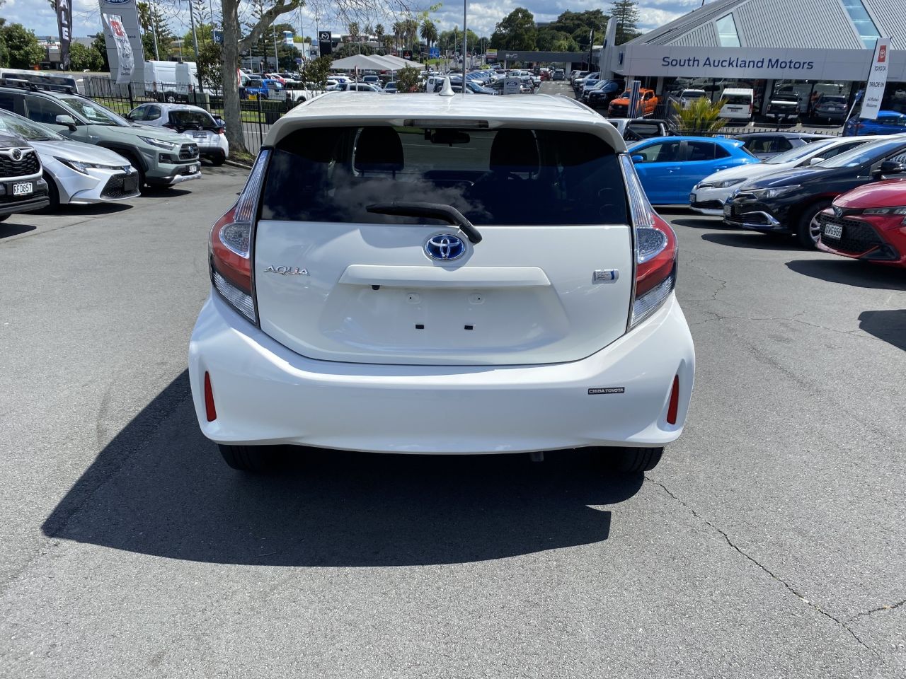 Vehicle image 3
