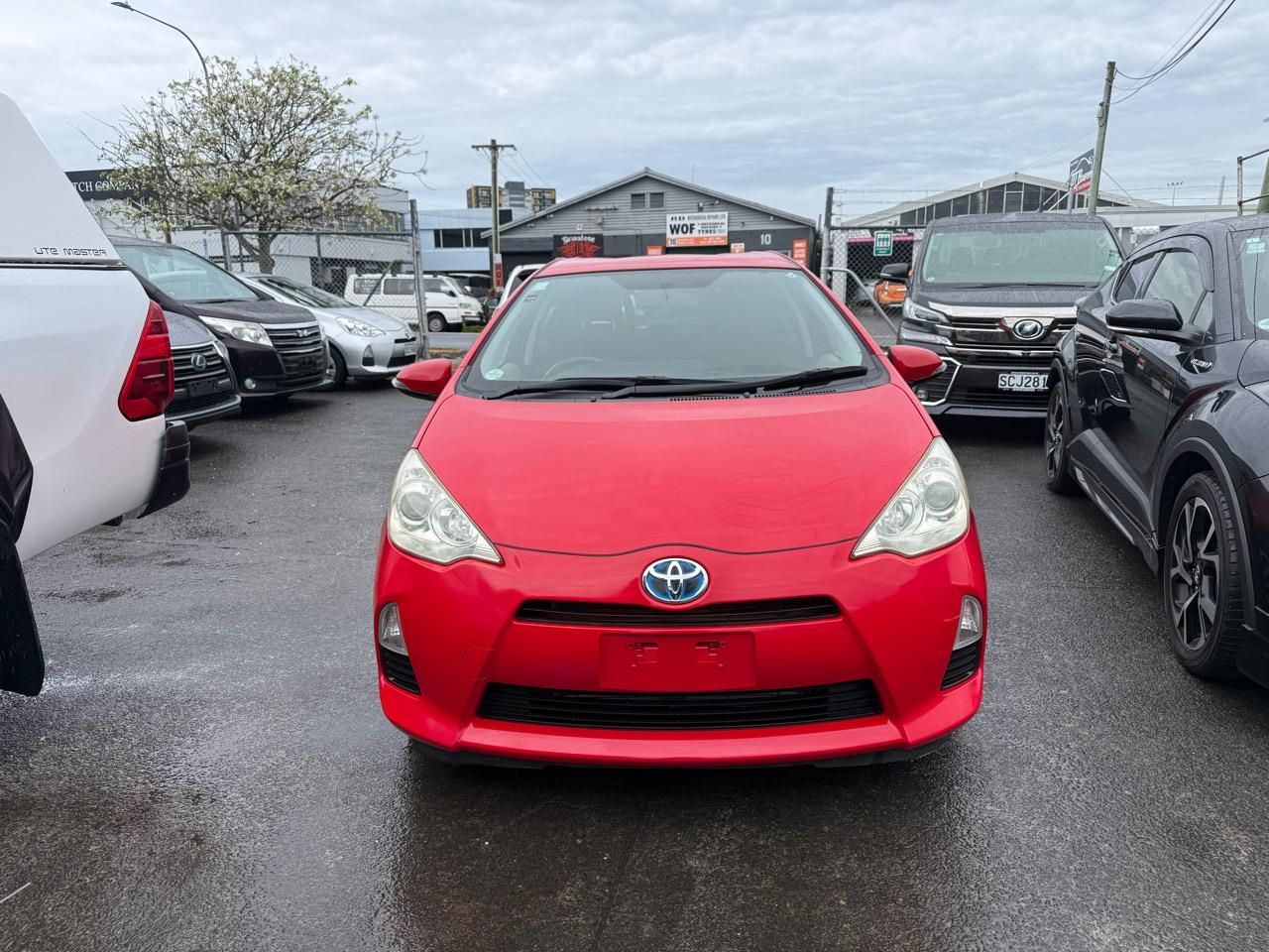 Vehicle image 4