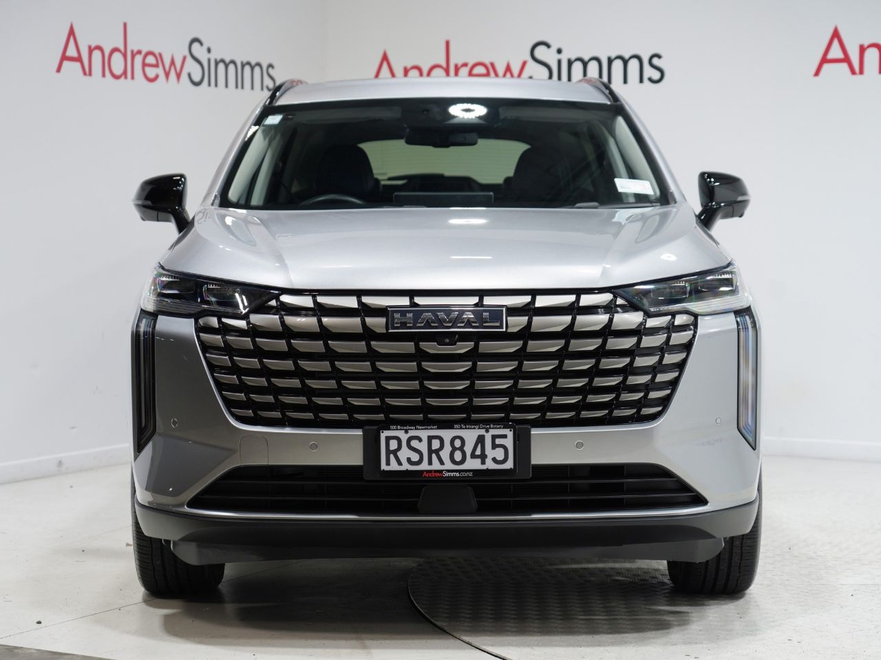 Vehicle image 3