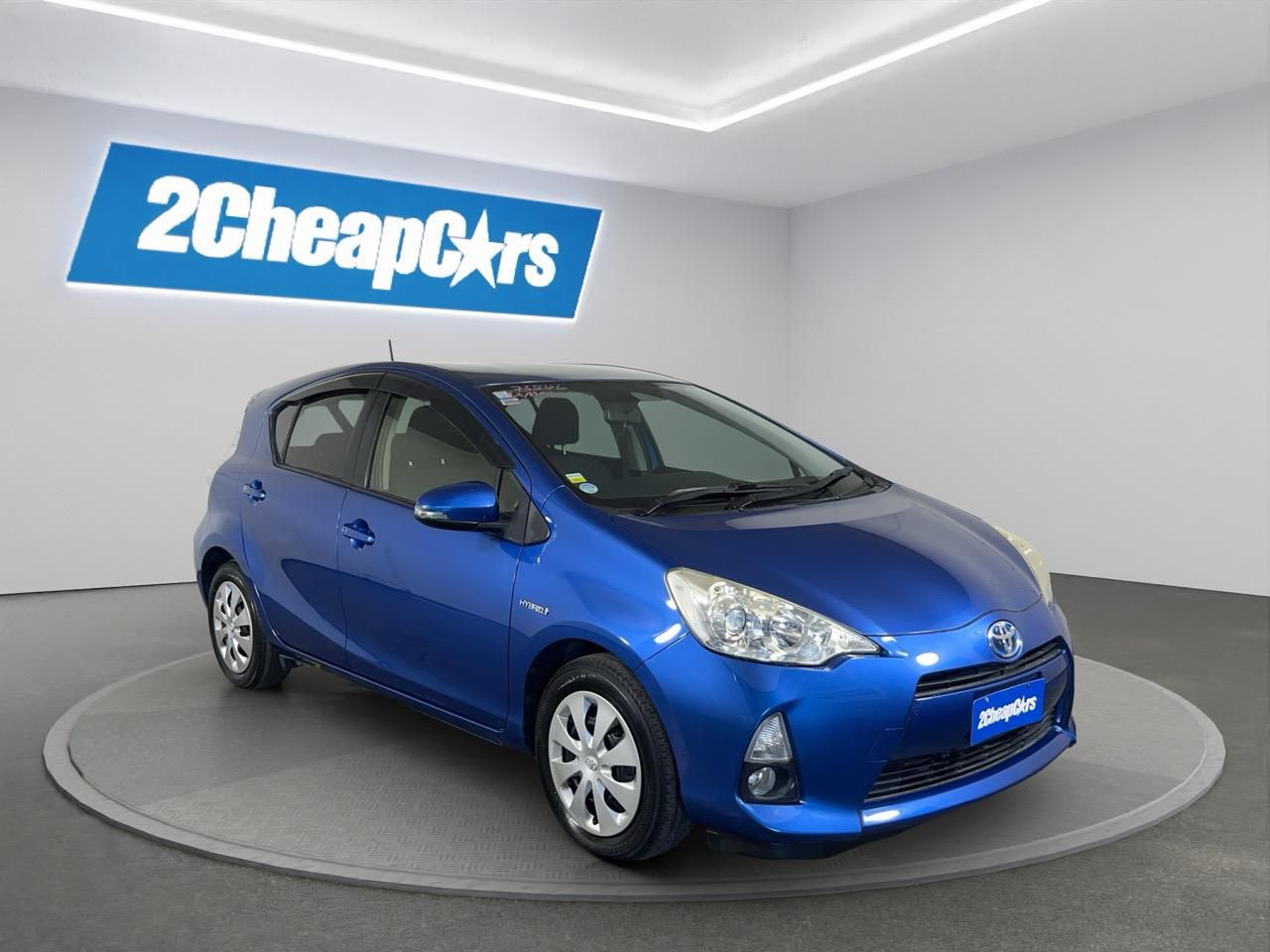 Vehicle image 3