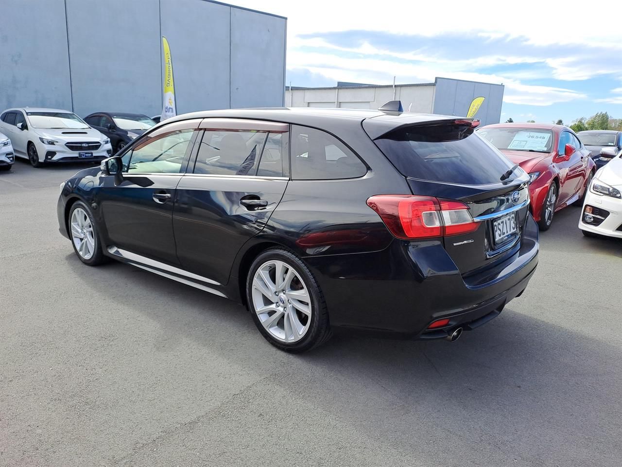 Vehicle image 5