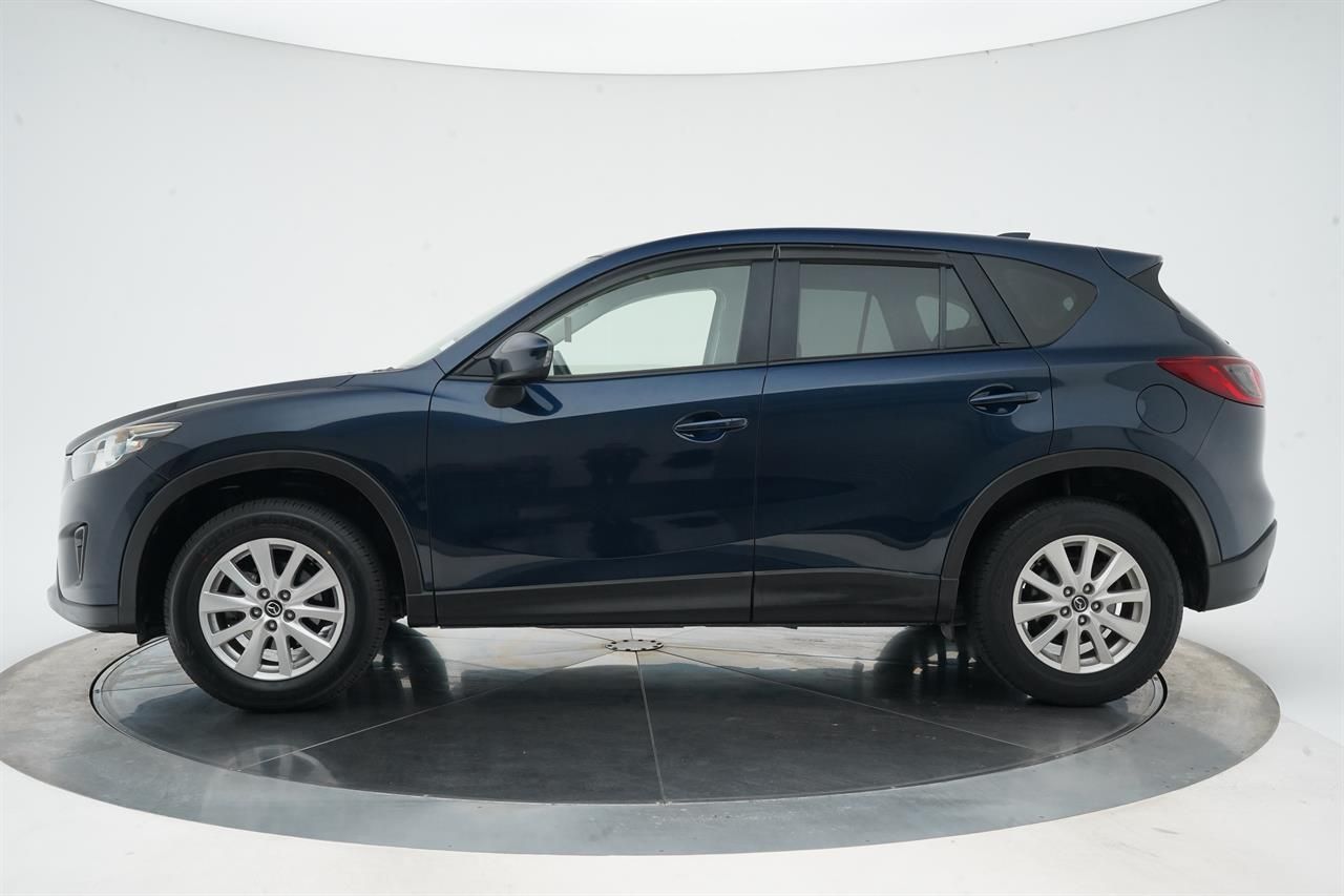 Vehicle image 4