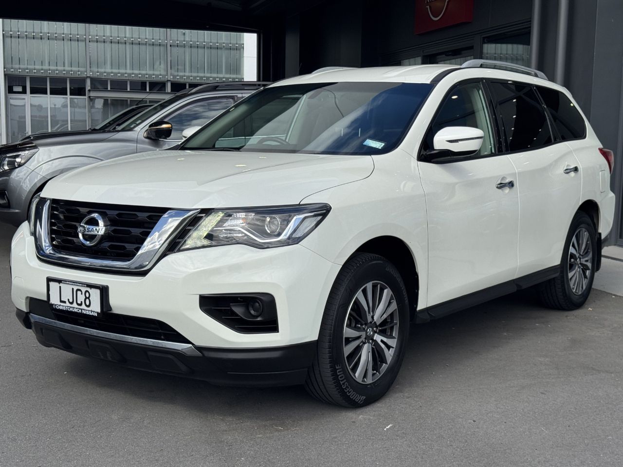 Vehicle image 3
