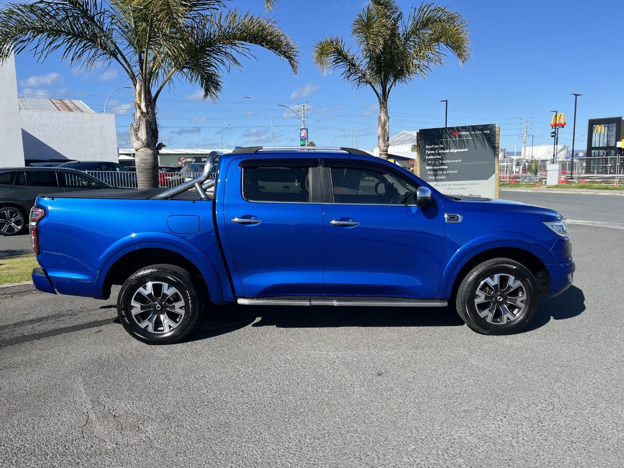 Vehicle image 3