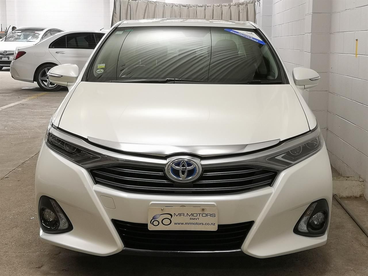 Vehicle image 4