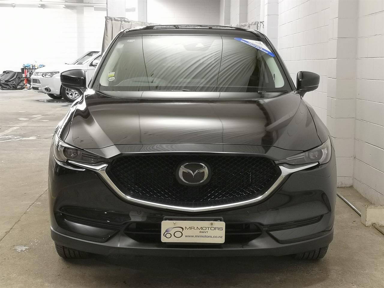 Vehicle image 4