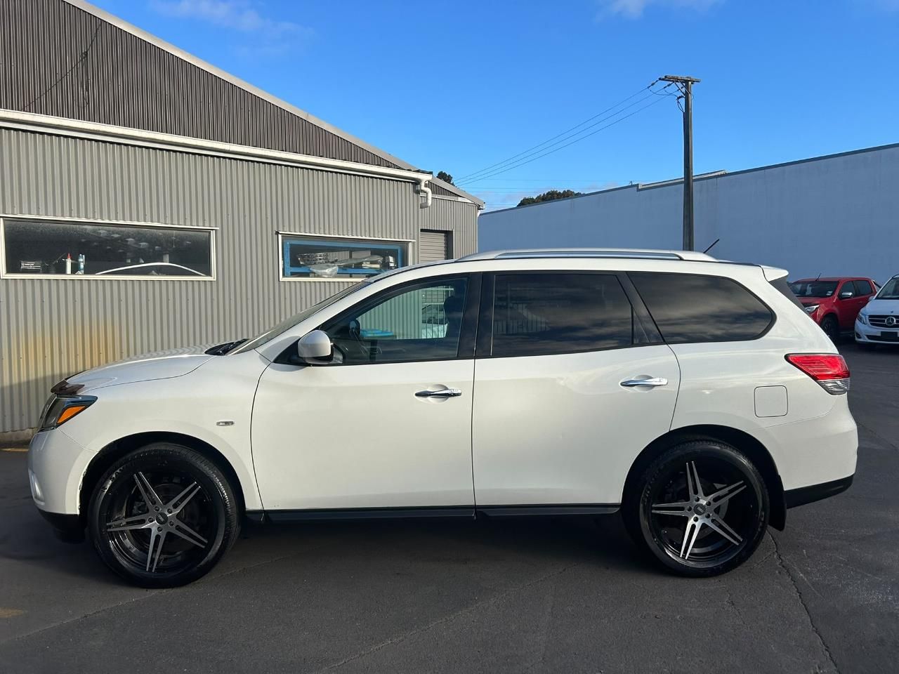Vehicle image 3