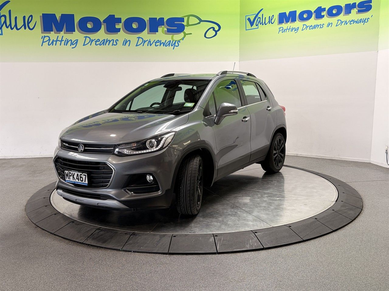 Vehicle image 3