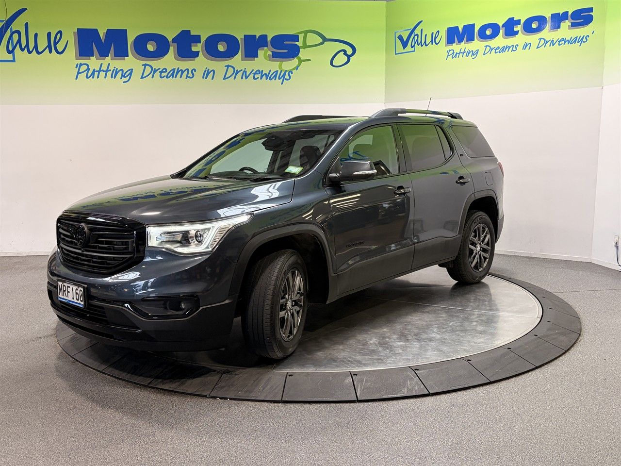 Vehicle image 3