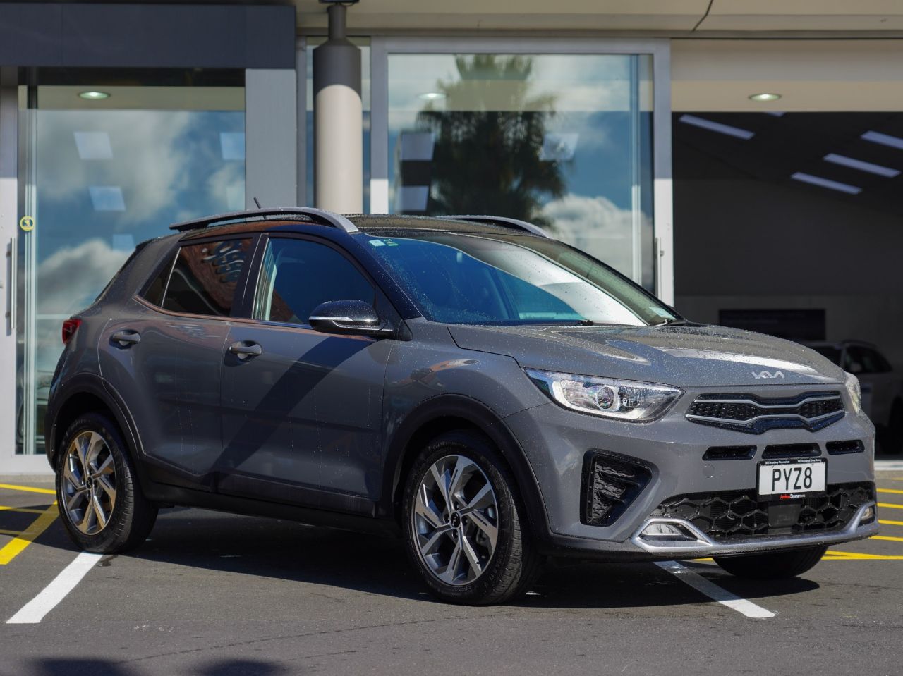 Vehicle image 1