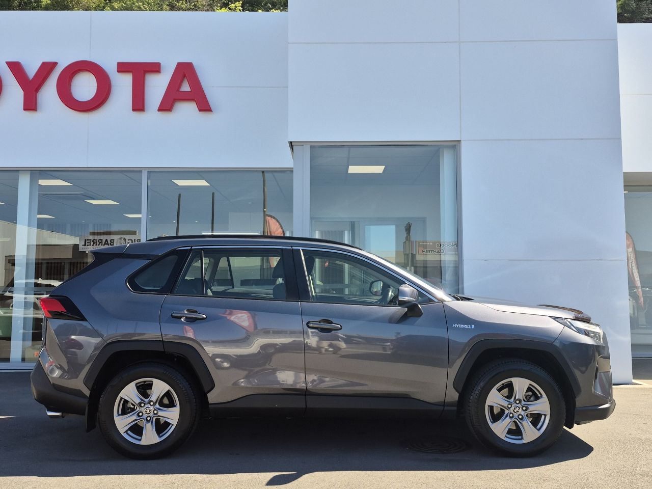Vehicle image 2