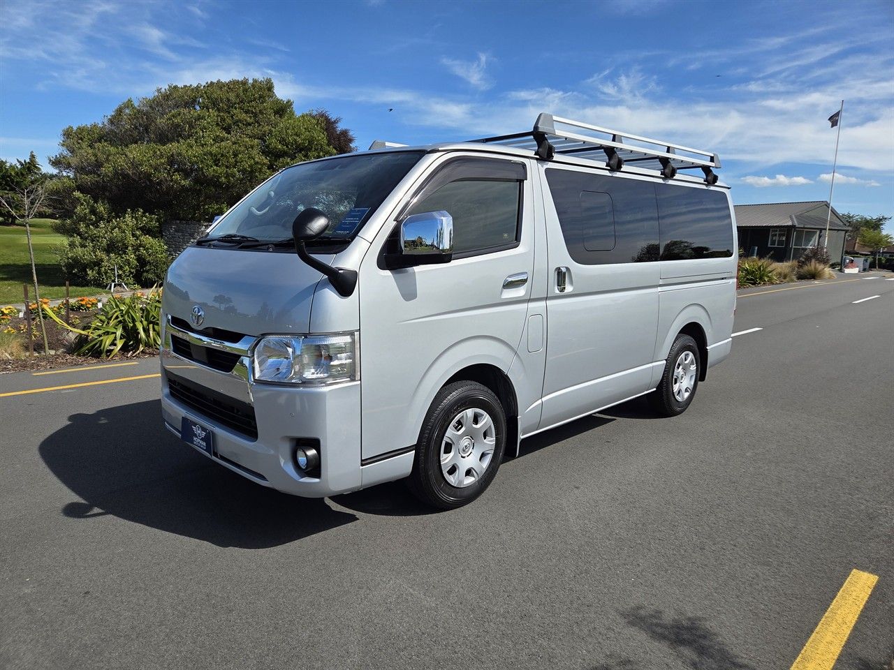 Vehicle image 3