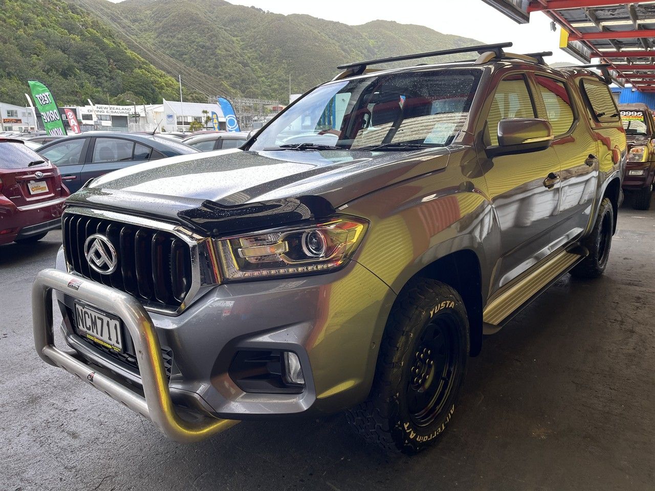 Vehicle image 3
