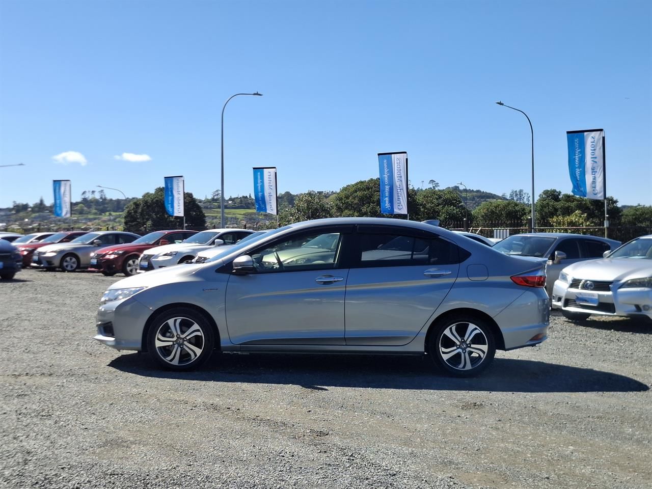 Vehicle image 4