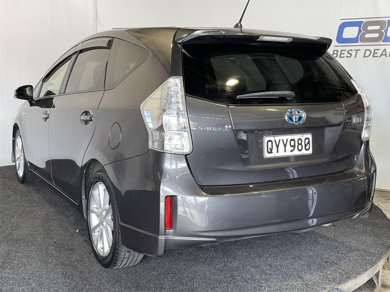Vehicle image 4
