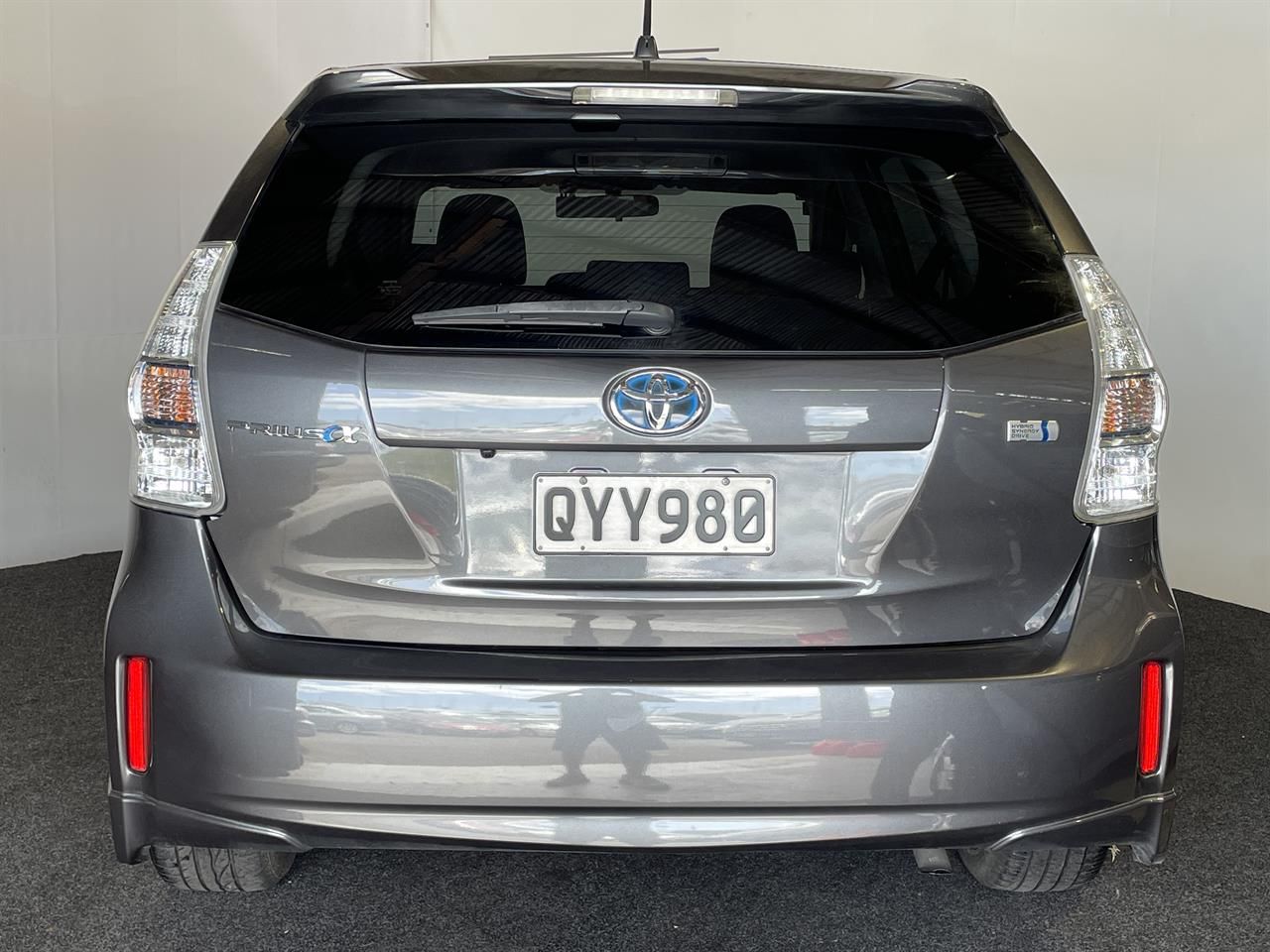 Vehicle image 5