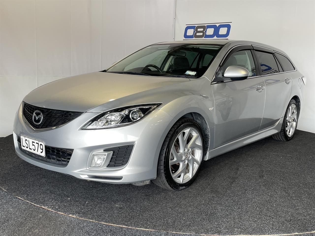 Vehicle image 3