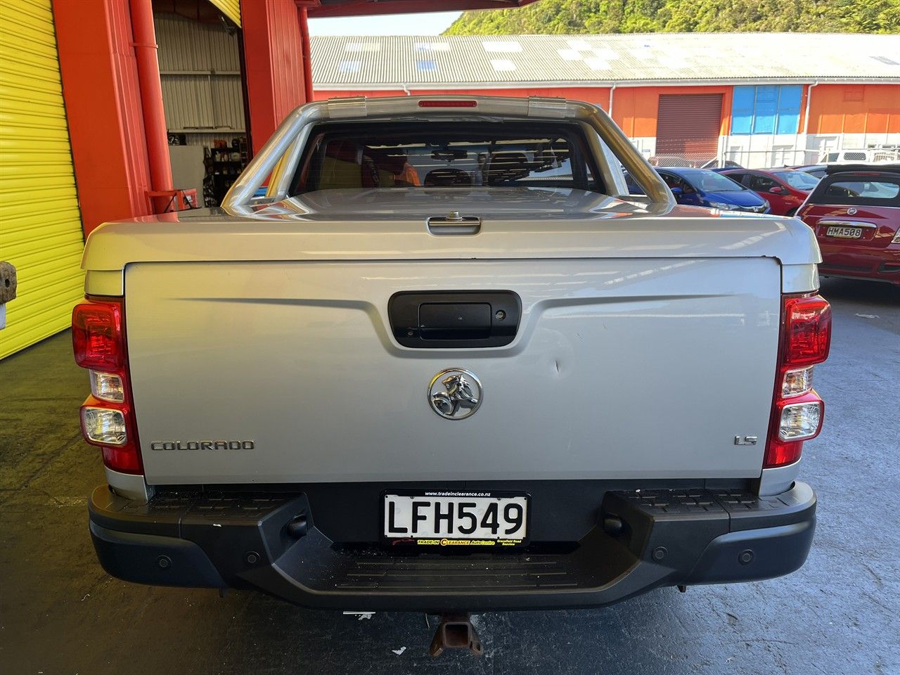 Vehicle image 5