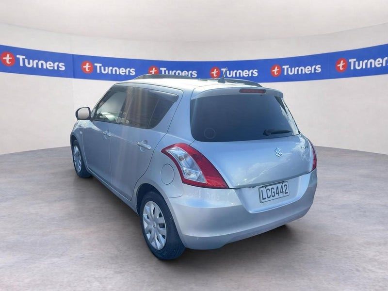 Vehicle image 5