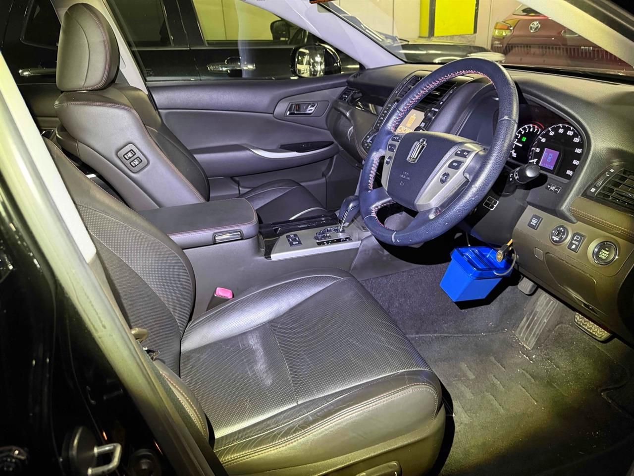Vehicle image 3
