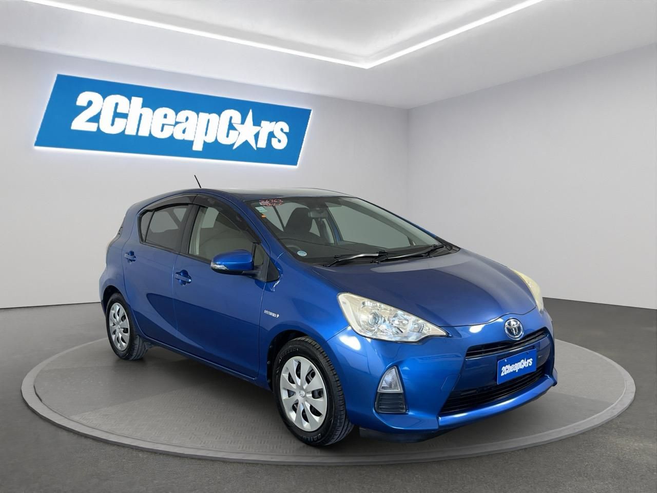 Vehicle image 3