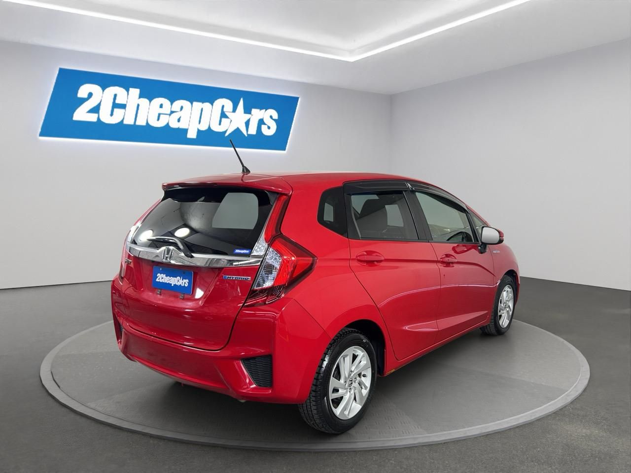 Vehicle image 5