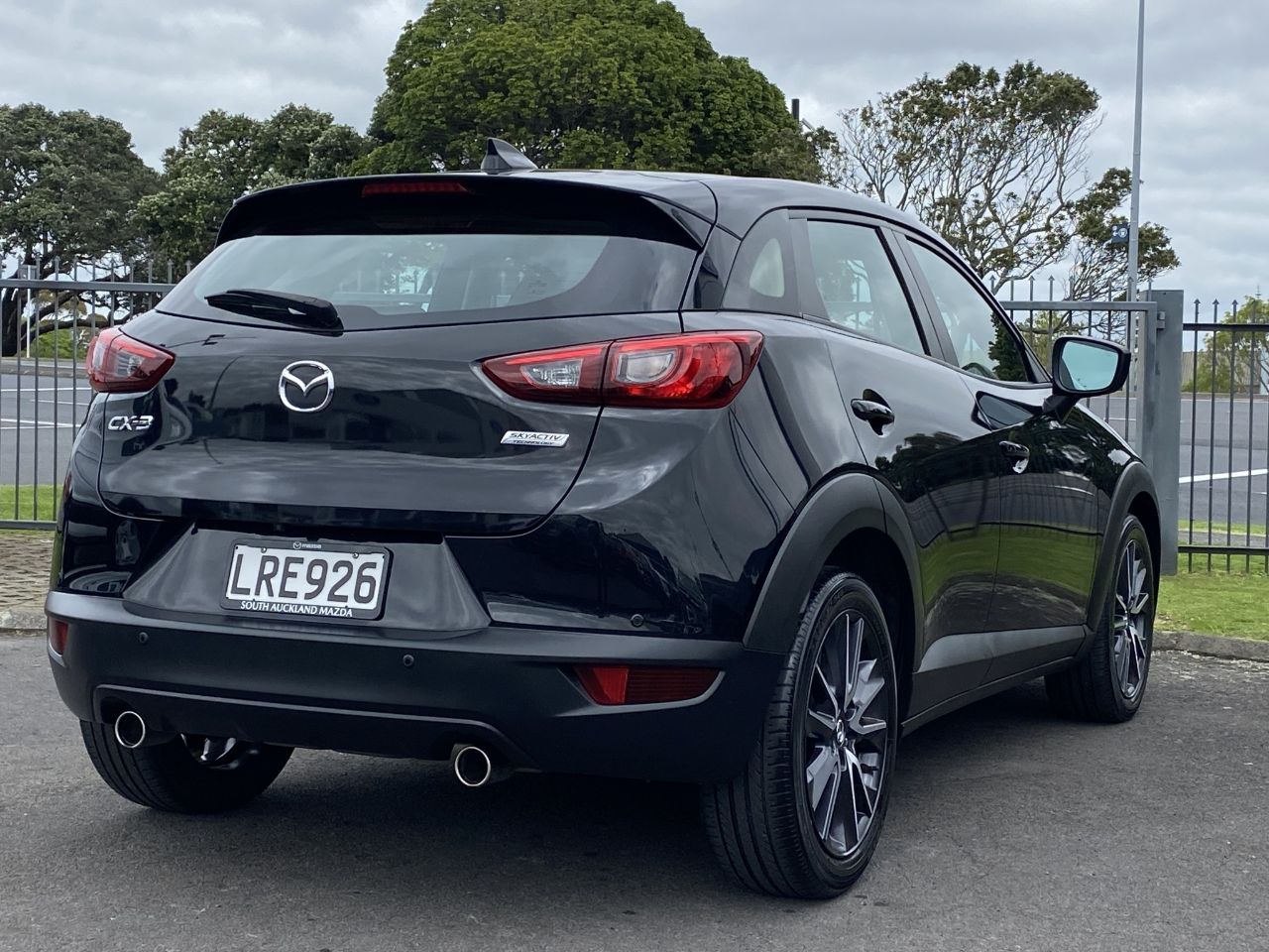 Vehicle image 5