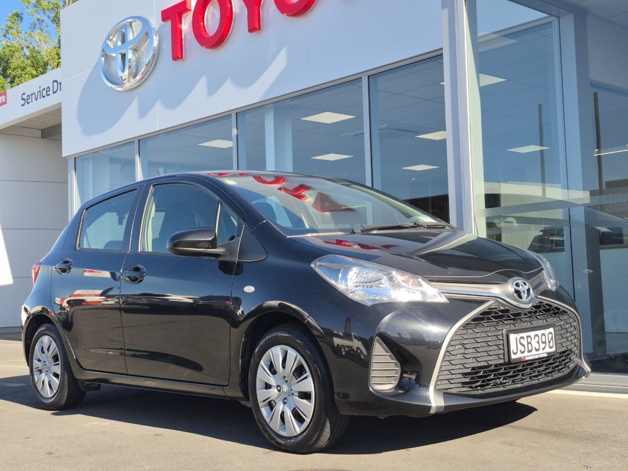 Vehicle image 1