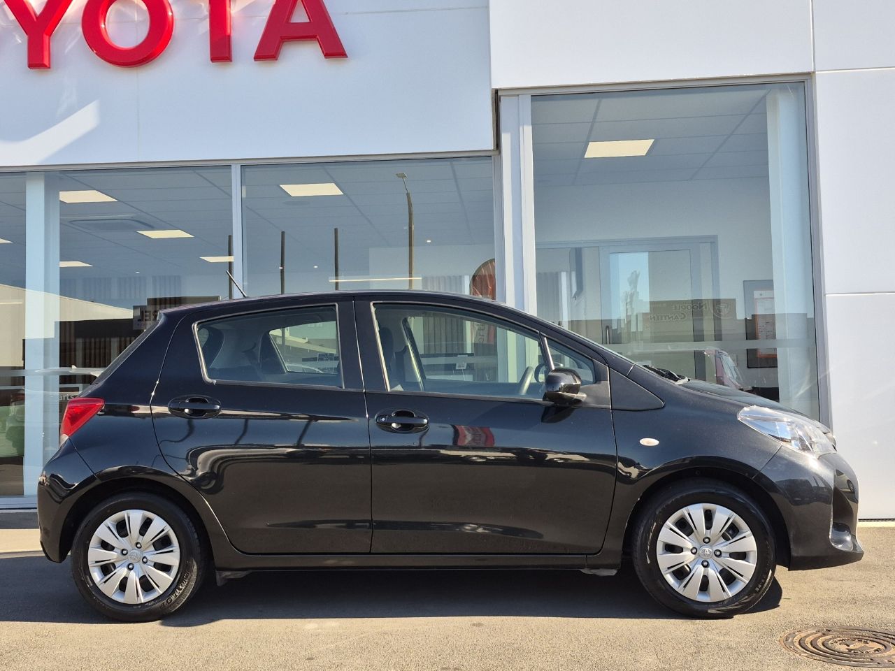 Vehicle image 2
