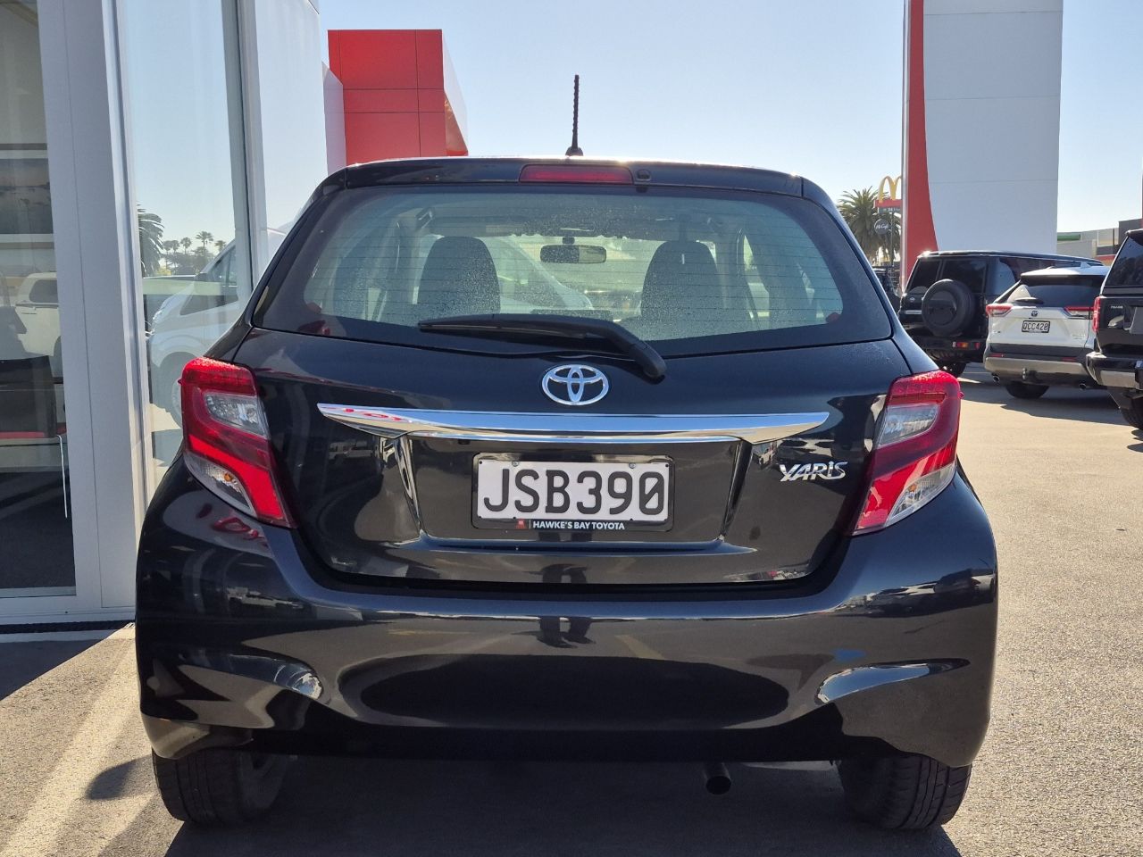 Vehicle image 4