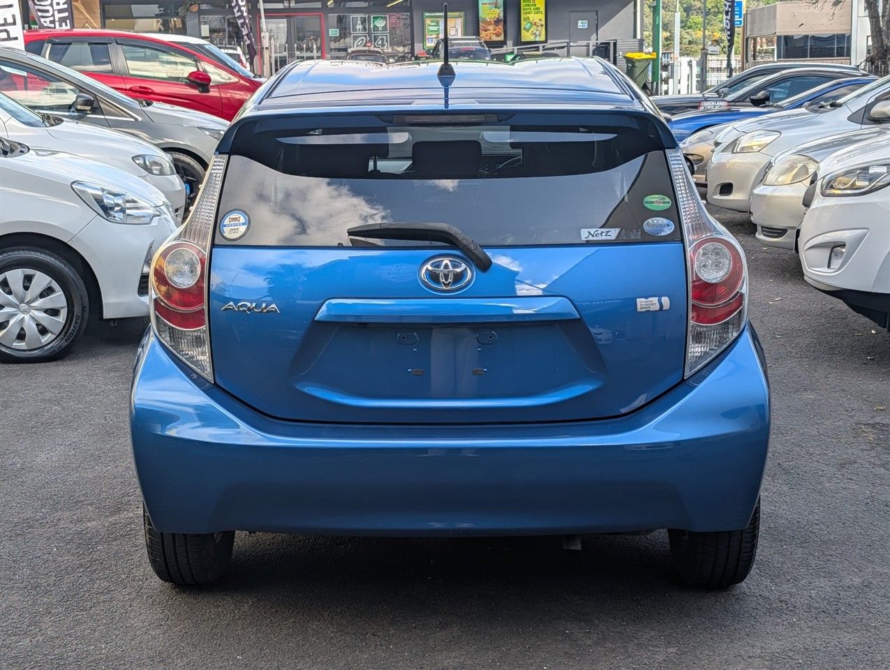 Vehicle image 5