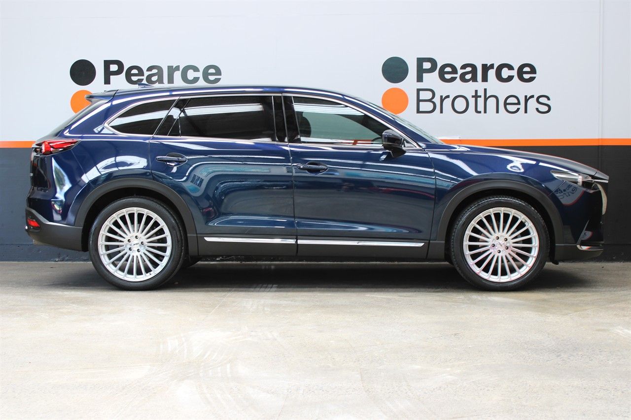 Vehicle image 5