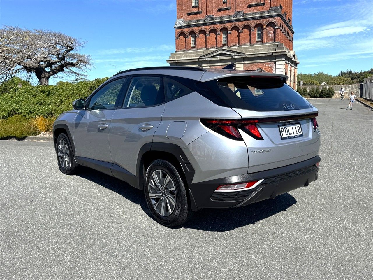 Vehicle image 3