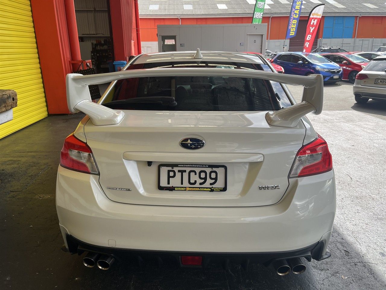 Vehicle image 5