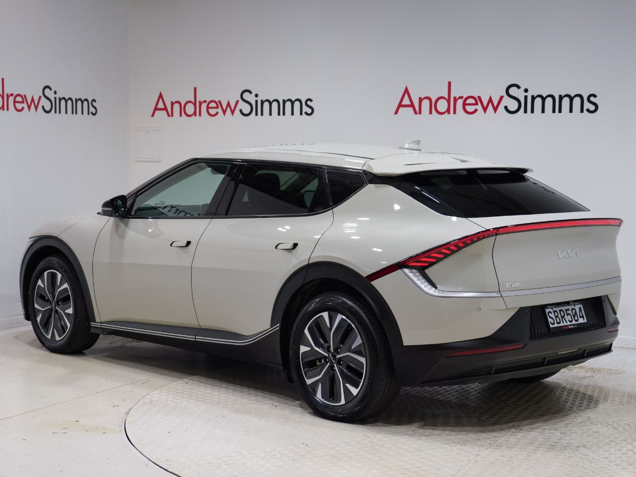 Vehicle image 3