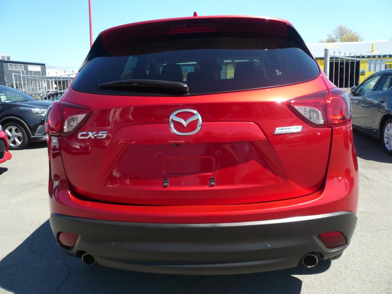 Vehicle image 5