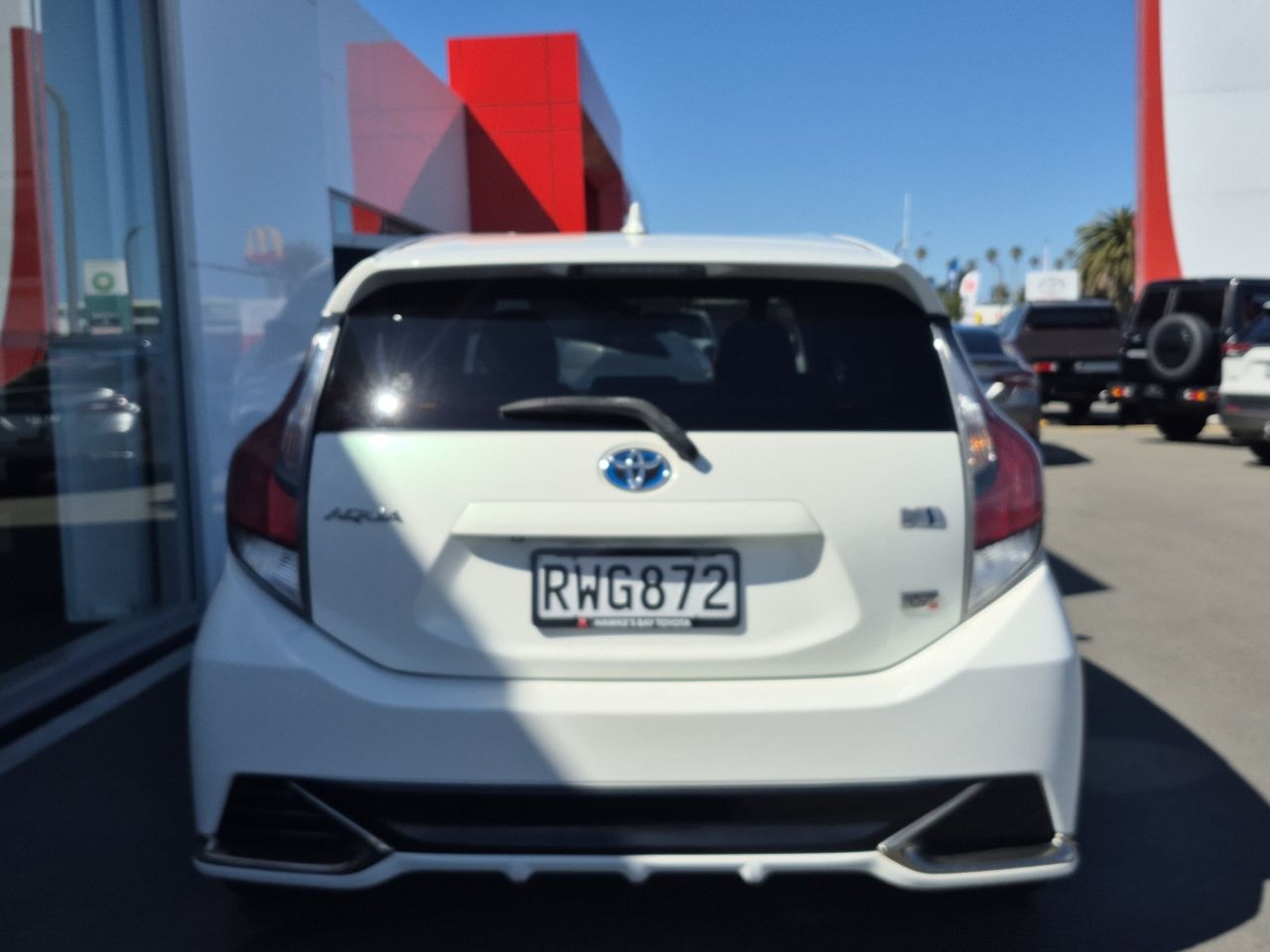 Vehicle image 4