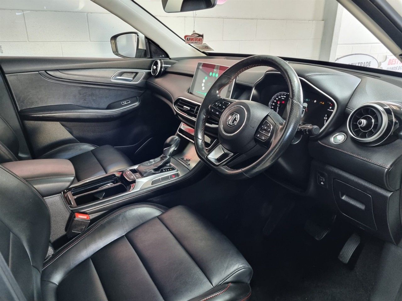 Vehicle image 3