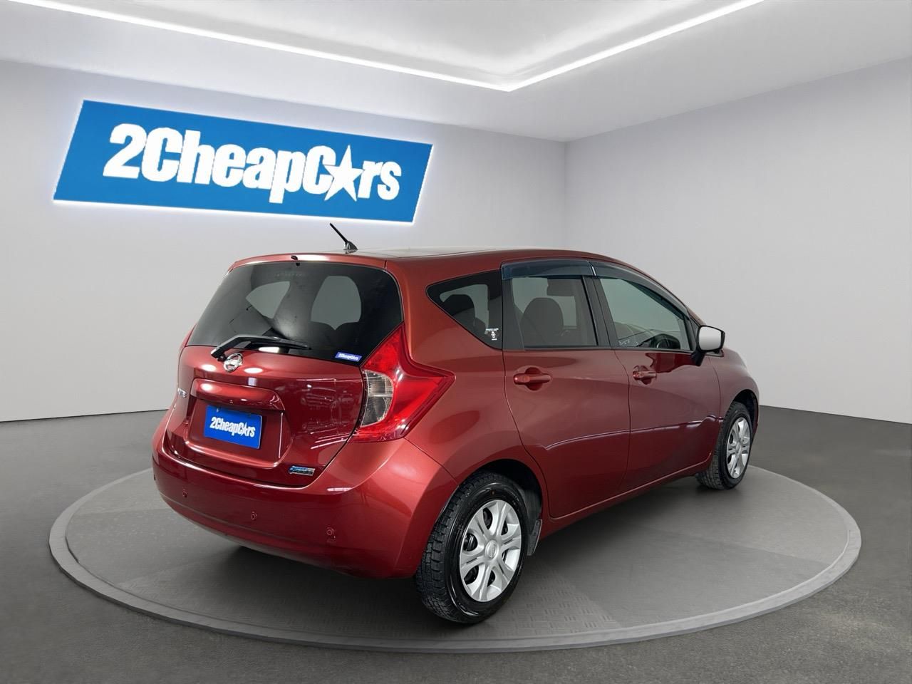 Vehicle image 5
