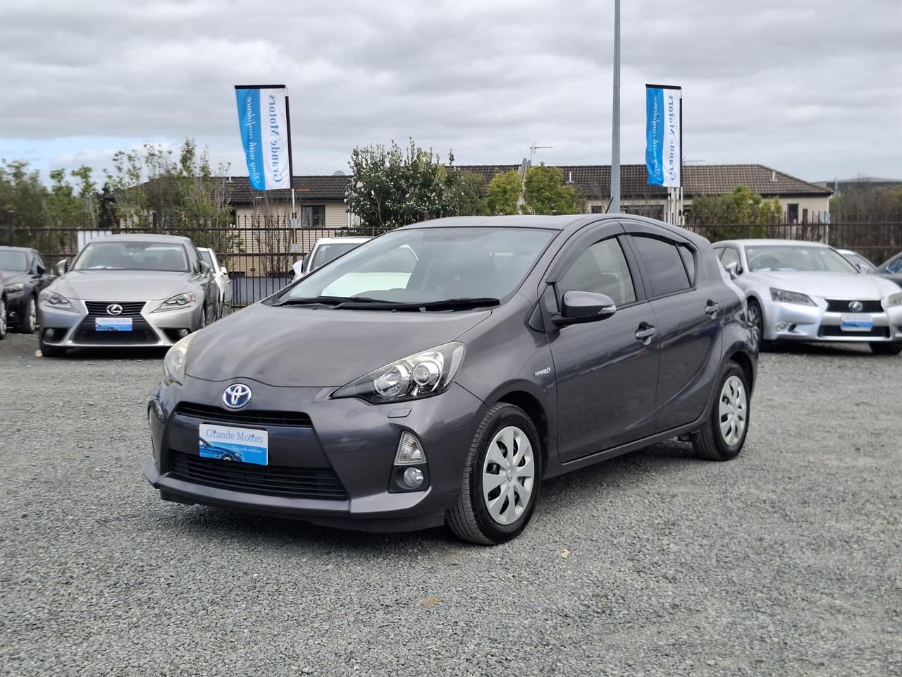 Vehicle image 3
