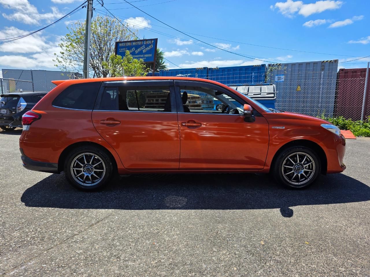 Vehicle image 5
