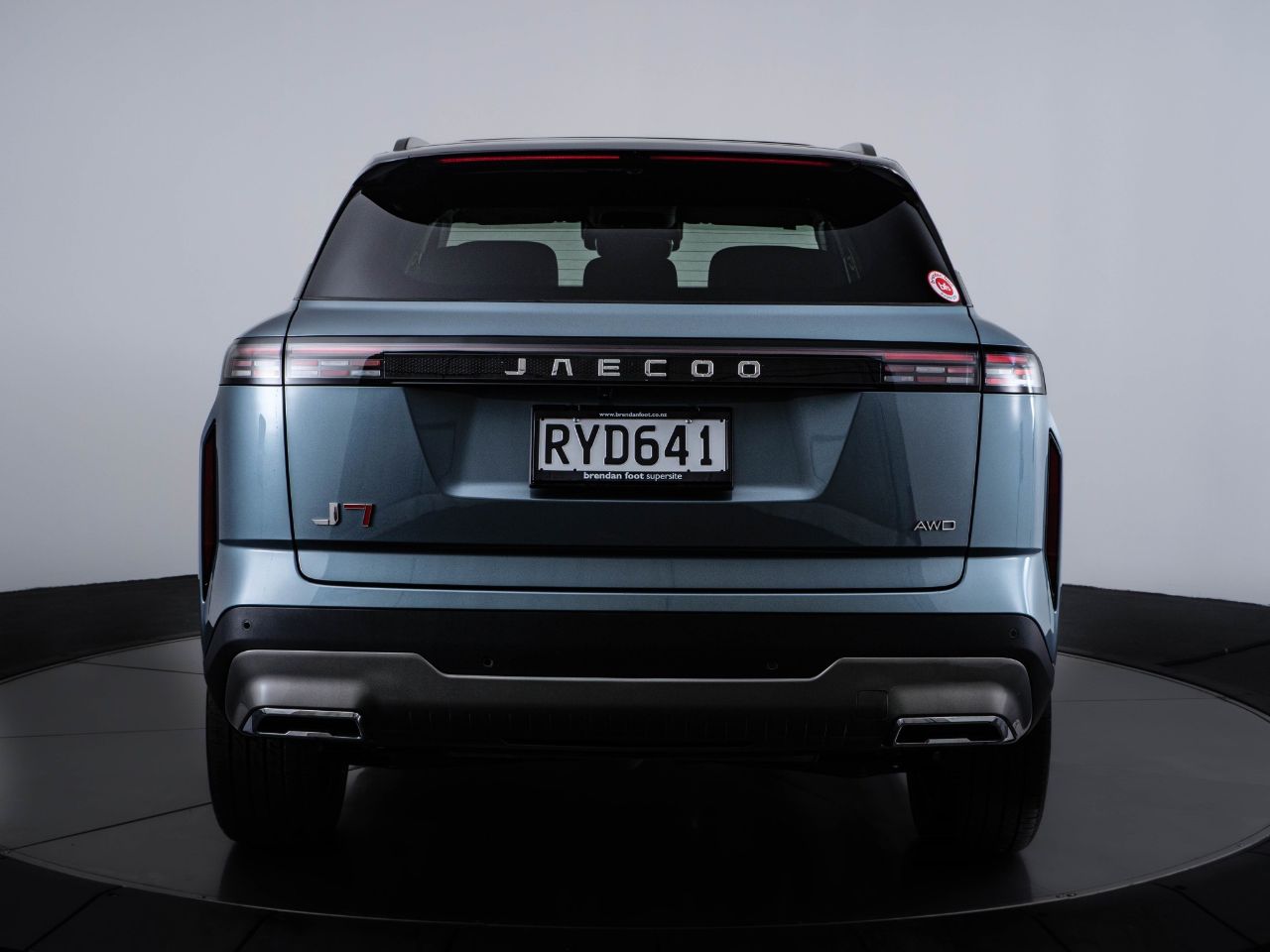 Vehicle image 4